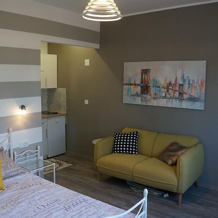 Apartments Valentino Supetarska Draga Eksteriør bilde