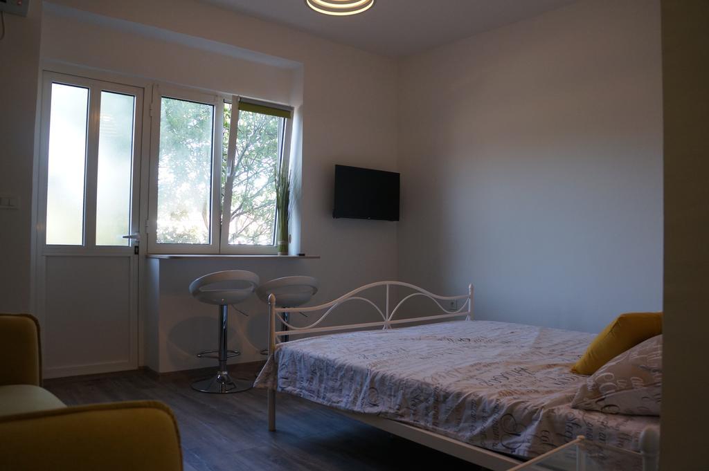 Apartments Valentino Supetarska Draga Eksteriør bilde